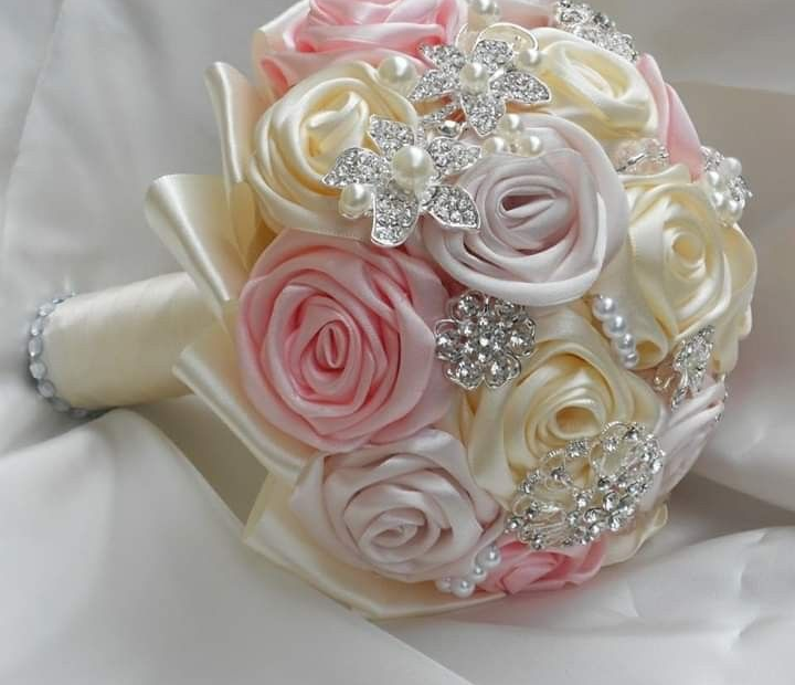 wedding ribbon rose bouquet with ivory and pink roses